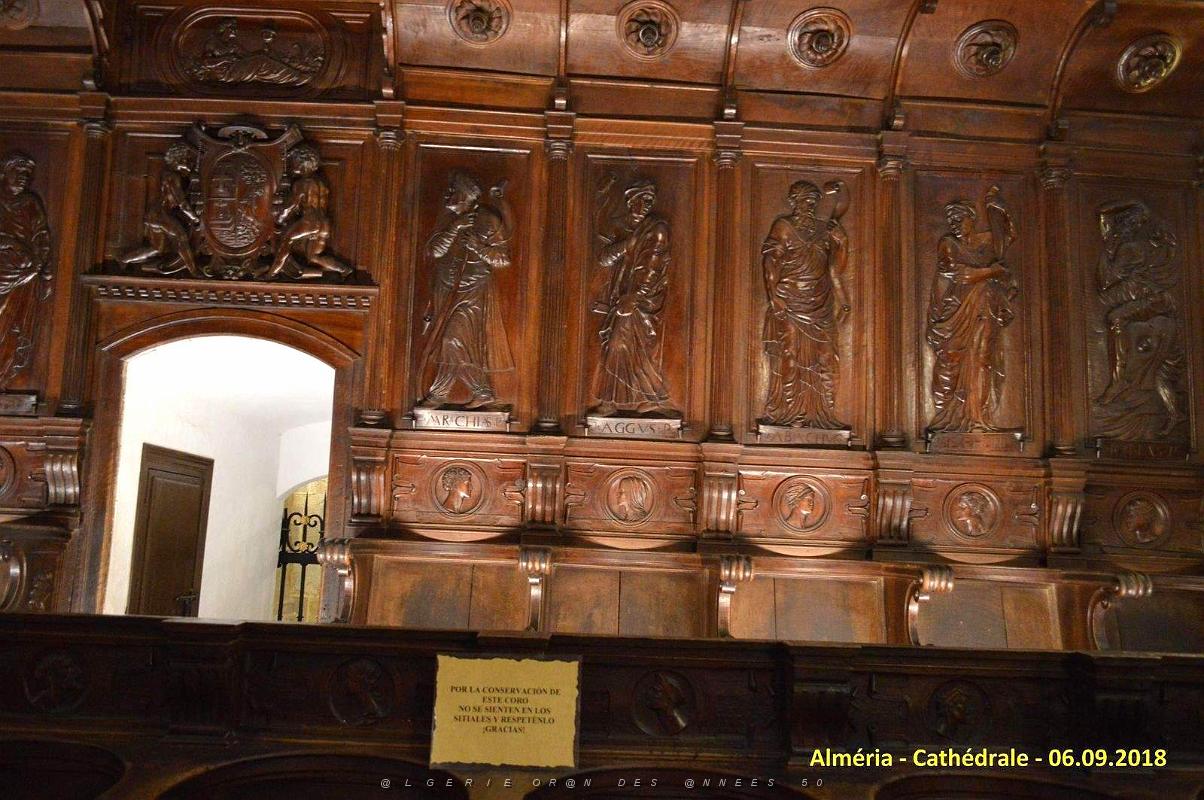 28 LA CATHEDRALE ET LE FORTERESSE DE L INCARNATION (42).JPG